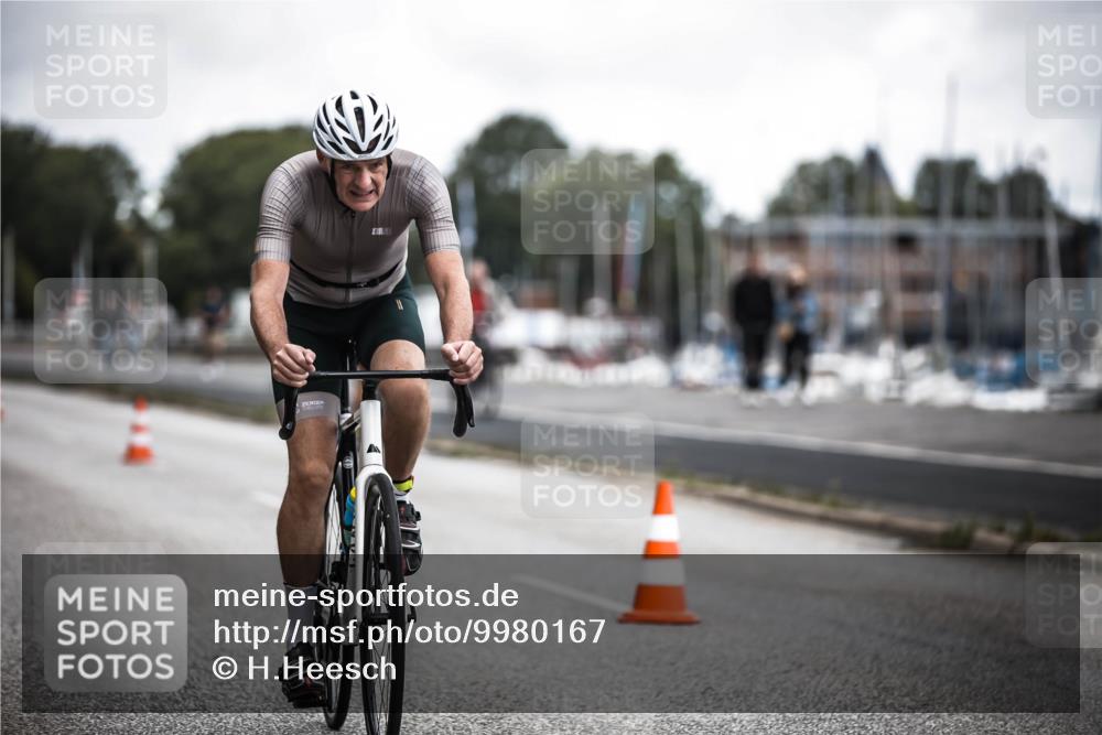 16.08.2026 - KN Förde Triathlon 2026 H.Heesch http://msf.ph/oto/9980167 16.08.2026 11:43:51 Radfahren  meine-sportfotos.de
