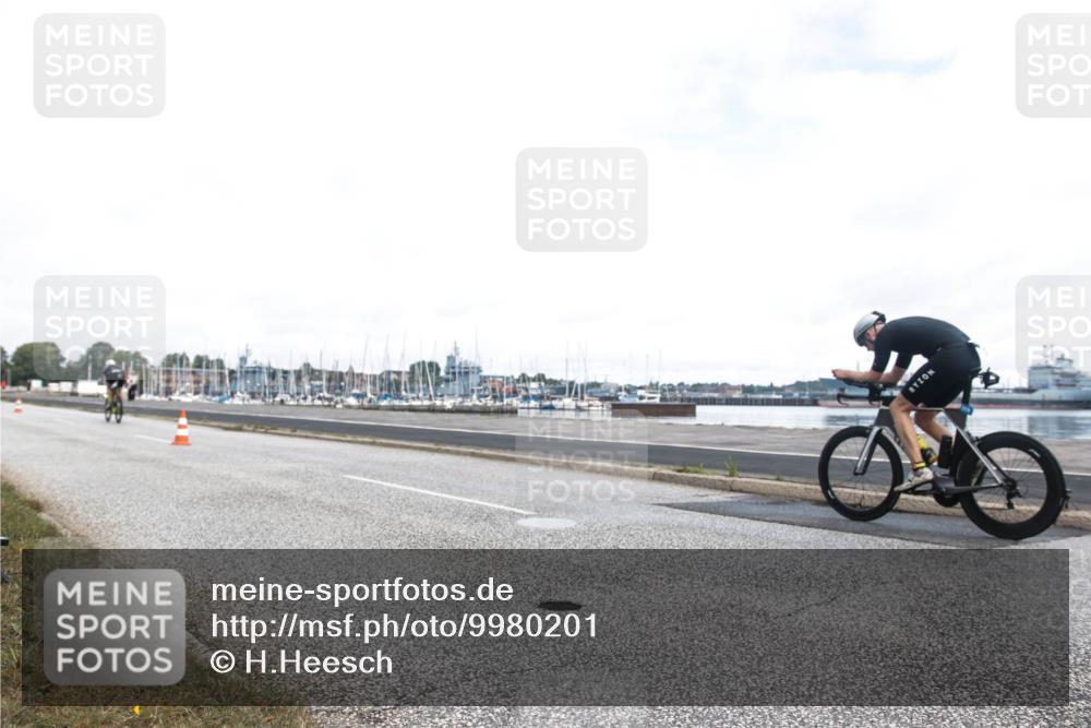 16.08.2026 - KN Förde Triathlon 2026 H.Heesch http://msf.ph/oto/9980201 16.08.2026 11:25:59 Radfahren 354, 356, 398 meine-sportfotos.de