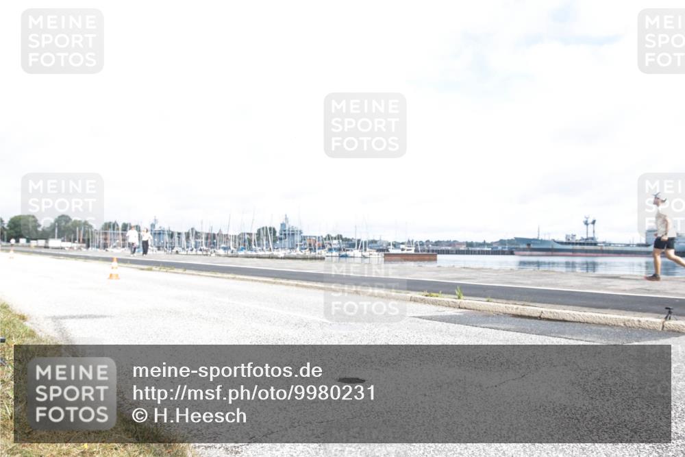 16.08.2026 - KN Förde Triathlon 2026 H.Heesch http://msf.ph/oto/9980231 16.08.2026 11:26:15 Radfahren 339, 350, 381 meine-sportfotos.de