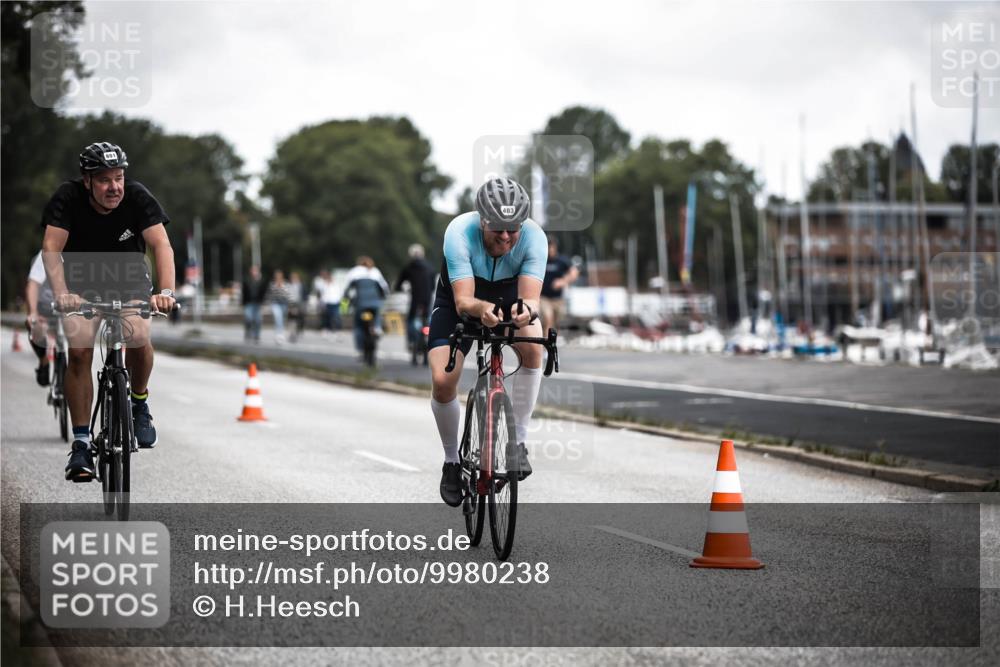 16.08.2026 - KN Förde Triathlon 2026 H.Heesch http://msf.ph/oto/9980238 16.08.2026 11:44:02 Radfahren 351, 801 meine-sportfotos.de
