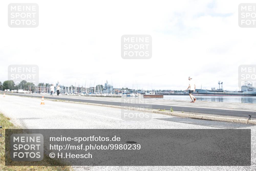 16.08.2026 - KN Förde Triathlon 2026 H.Heesch http://msf.ph/oto/9980239 16.08.2026 11:26:17 Radfahren 339, 350, 381, 404 meine-sportfotos.de