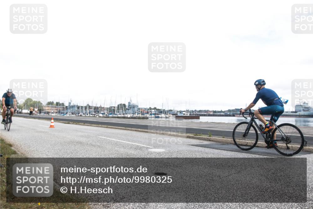 16.08.2026 - KN Förde Triathlon 2026 H.Heesch http://msf.ph/oto/9980325 16.08.2026 11:27:41 Radfahren 310, 355, 360, 390, 406 meine-sportfotos.de