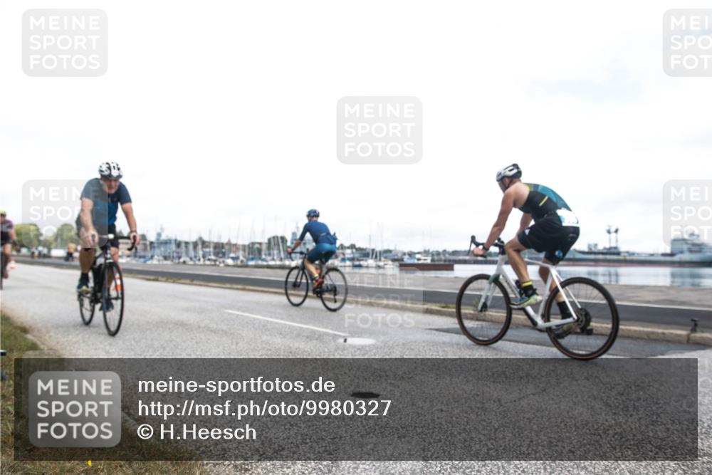 16.08.2026 - KN Förde Triathlon 2026 H.Heesch http://msf.ph/oto/9980327 16.08.2026 11:27:42 Radfahren 310, 355, 360, 406, 441 meine-sportfotos.de
