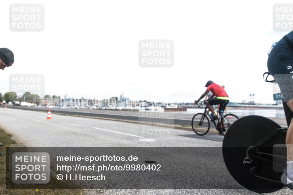 16.08.2026 - KN Förde Triathlon 2026 H.Heesch http://msf.ph/oto/9980402 16.08.2026 11:28:55 Radfahren 321, 404 meine-sportfotos.de