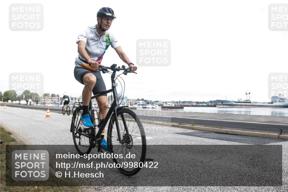 16.08.2026 - KN Förde Triathlon 2026 H.Heesch http://msf.ph/oto/9980422 16.08.2026 11:29:16 Radfahren 336, 338, 381, 383 meine-sportfotos.de