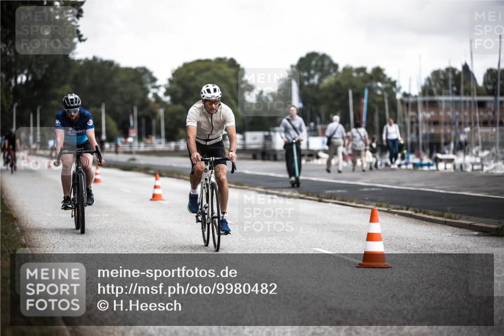 16.08.2026 - KN Förde Triathlon 2026 H.Heesch http://msf.ph/oto/9980482 16.08.2026 11:45:00 Radfahren 409, 422, 438, 439 meine-sportfotos.de