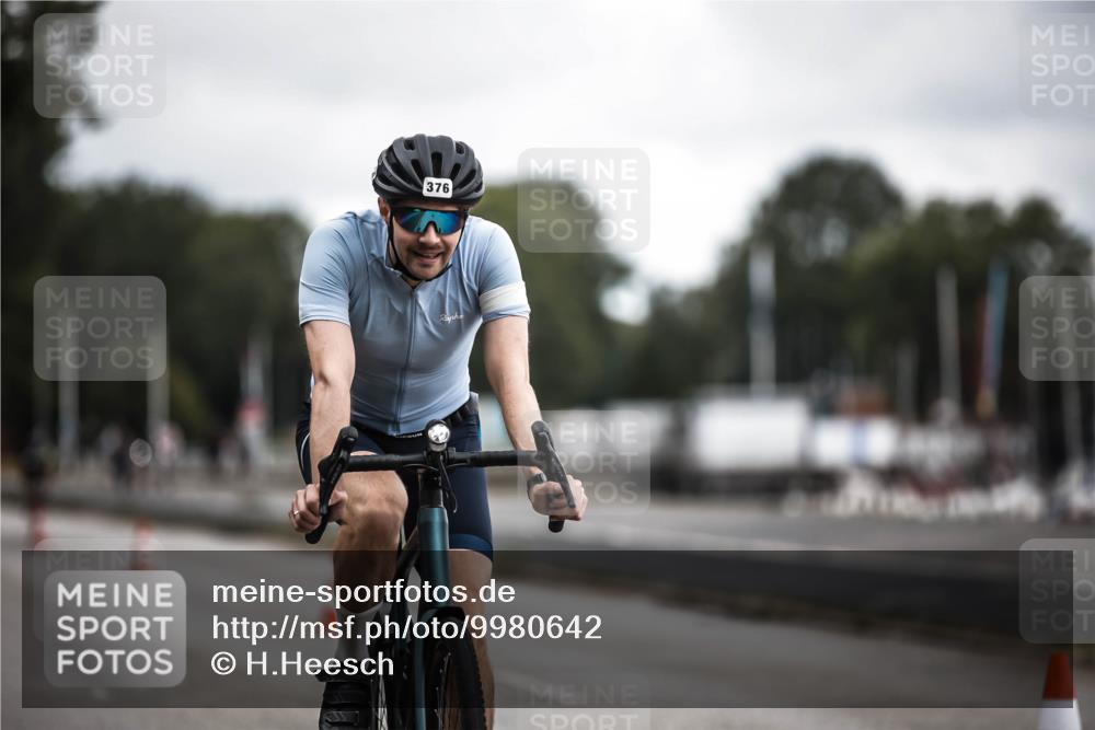 16.08.2026 - KN Förde Triathlon 2026 H.Heesch http://msf.ph/oto/9980642 16.08.2026 11:47:19 Radfahren  meine-sportfotos.de