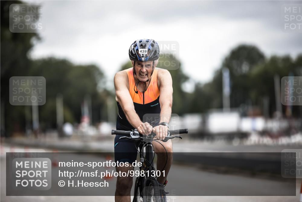 16.08.2026 - KN Förde Triathlon 2026 H.Heesch http://msf.ph/oto/9981301 16.08.2026 12:00:41 Radfahren  meine-sportfotos.de