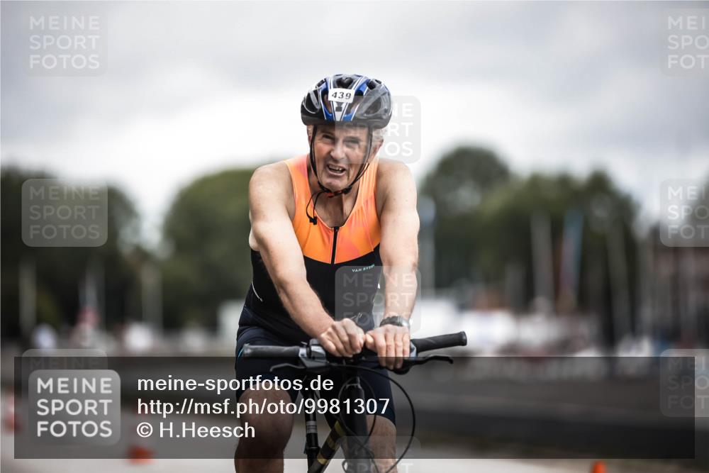 16.08.2026 - KN Förde Triathlon 2026 H.Heesch http://msf.ph/oto/9981307 16.08.2026 12:00:42 Radfahren  meine-sportfotos.de