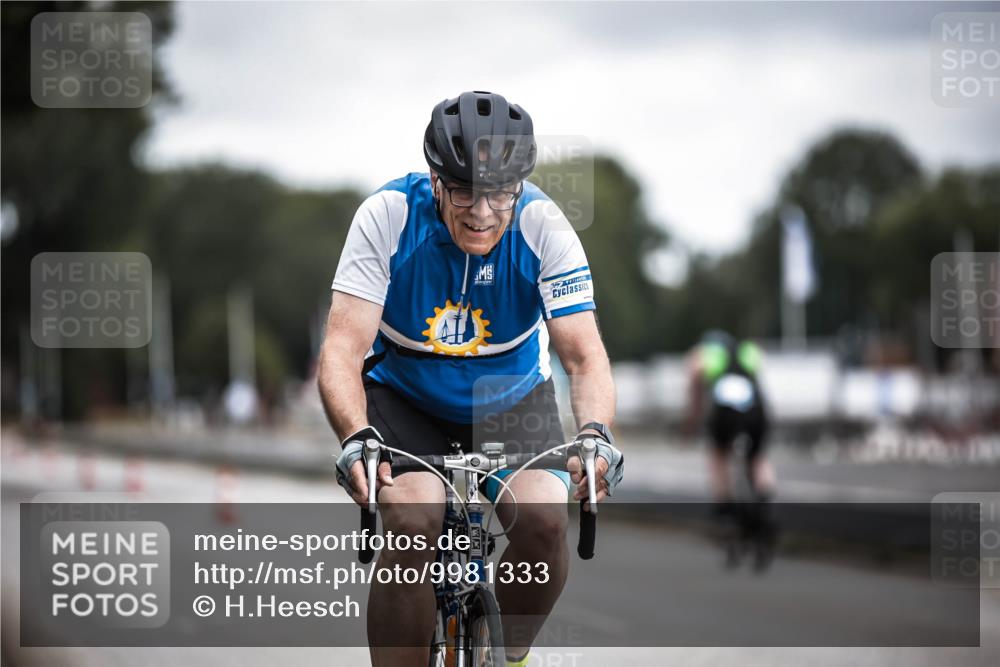16.08.2026 - KN Förde Triathlon 2026 H.Heesch http://msf.ph/oto/9981333 16.08.2026 12:01:01 Radfahren  meine-sportfotos.de