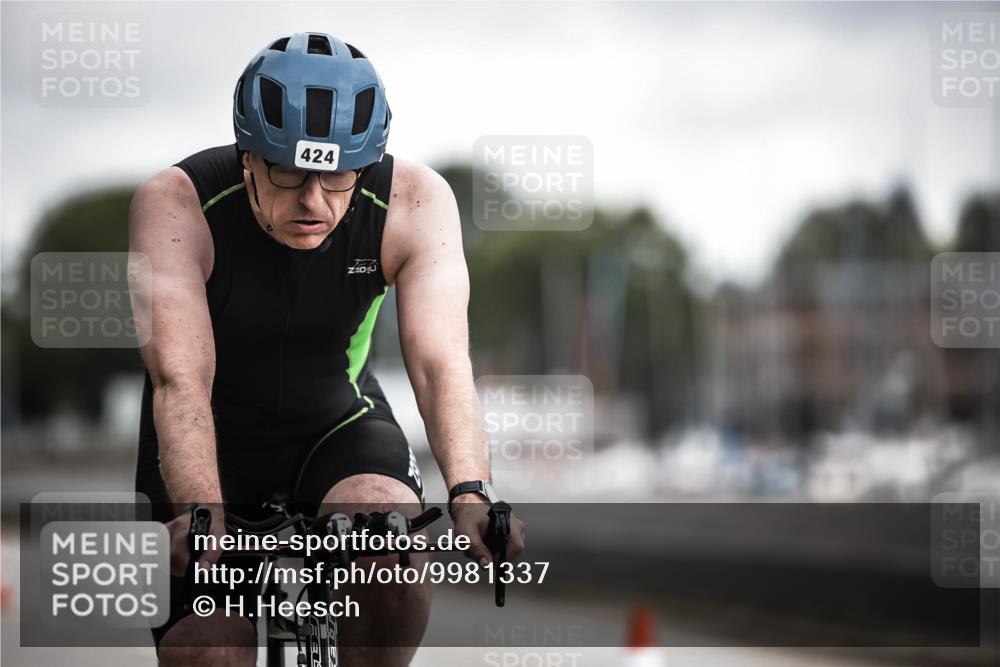 16.08.2026 - KN Förde Triathlon 2026 H.Heesch http://msf.ph/oto/9981337 16.08.2026 12:04:00 Radfahren  meine-sportfotos.de