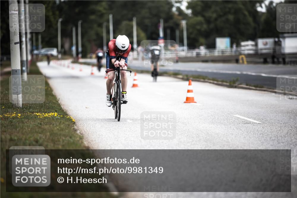 16.08.2026 - KN Förde Triathlon 2026 H.Heesch http://msf.ph/oto/9981349 16.08.2026 12:43:37 Radfahren 501 meine-sportfotos.de
