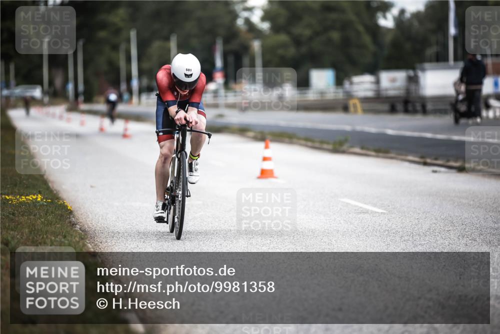 16.08.2026 - KN Förde Triathlon 2026 H.Heesch http://msf.ph/oto/9981358 16.08.2026 12:43:37 Radfahren 501 meine-sportfotos.de