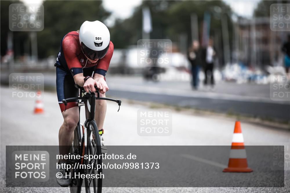 16.08.2026 - KN Förde Triathlon 2026 H.Heesch http://msf.ph/oto/9981373 16.08.2026 12:43:38 Radfahren 501 meine-sportfotos.de