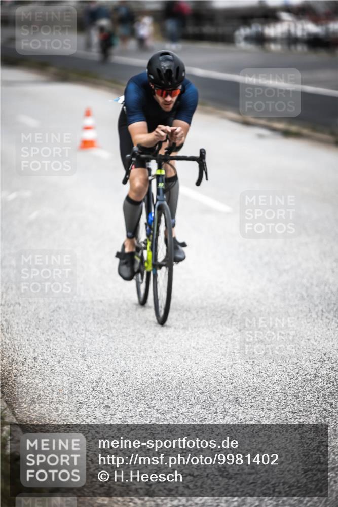 16.08.2026 - KN Förde Triathlon 2026 H.Heesch http://msf.ph/oto/9981402 16.08.2026 12:45:20 Radfahren 503, 518 meine-sportfotos.de