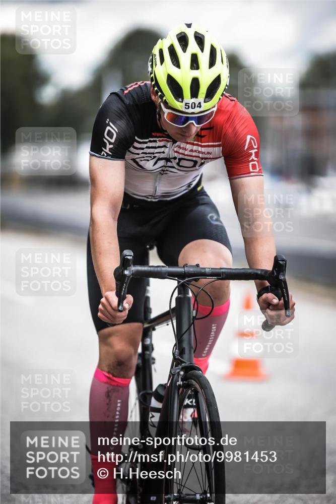 16.08.2026 - KN Förde Triathlon 2026 H.Heesch http://msf.ph/oto/9981453 16.08.2026 12:46:12 Radfahren 504 meine-sportfotos.de