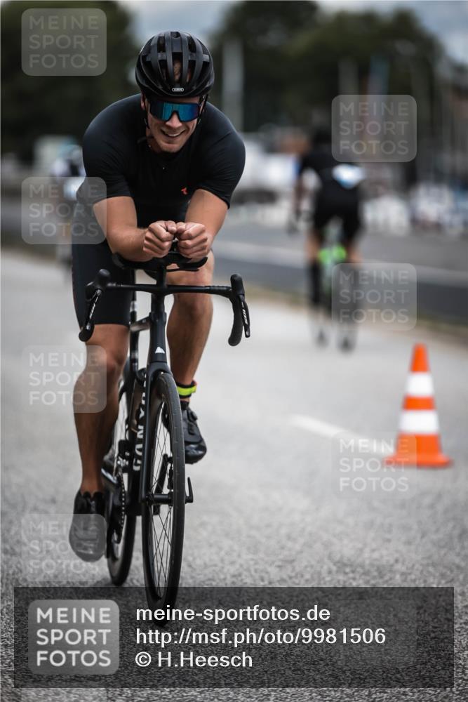 16.08.2026 - KN Förde Triathlon 2026 H.Heesch http://msf.ph/oto/9981506 16.08.2026 12:47:50 Radfahren 508, 520, 521 meine-sportfotos.de