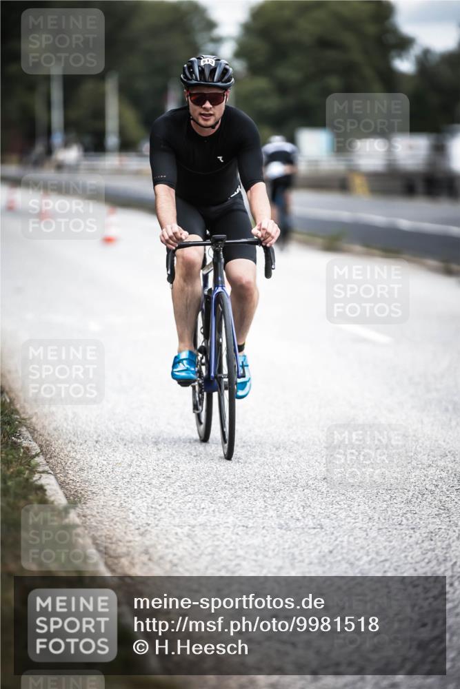 16.08.2026 - KN Förde Triathlon 2026 H.Heesch http://msf.ph/oto/9981518 16.08.2026 12:48:16 Radfahren 513 meine-sportfotos.de