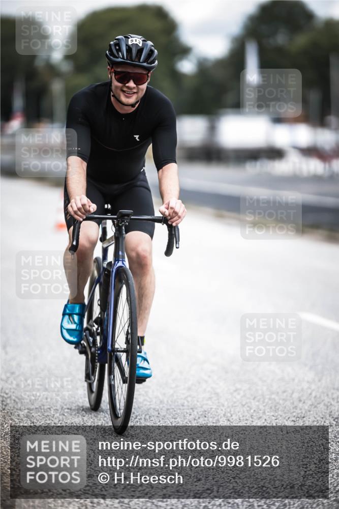 16.08.2026 - KN Förde Triathlon 2026 H.Heesch http://msf.ph/oto/9981526 16.08.2026 12:48:16 Radfahren 513 meine-sportfotos.de