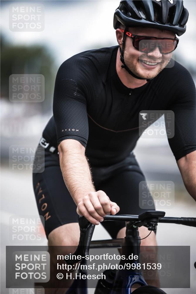 16.08.2026 - KN Förde Triathlon 2026 H.Heesch http://msf.ph/oto/9981539 16.08.2026 12:48:17 Radfahren 513 meine-sportfotos.de