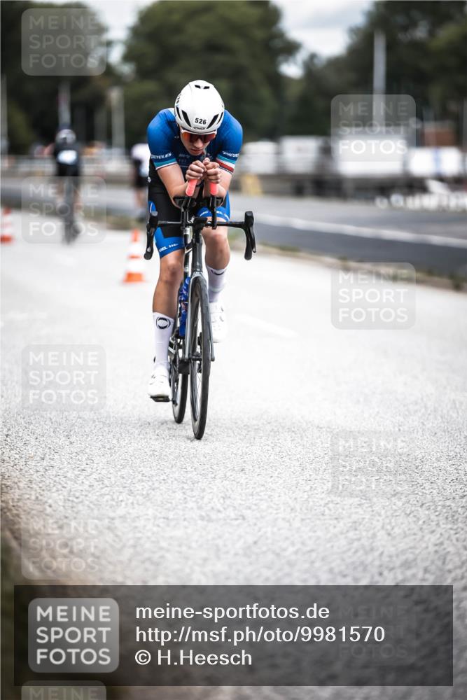 16.08.2026 - KN Förde Triathlon 2026 H.Heesch http://msf.ph/oto/9981570 16.08.2026 12:48:44 Radfahren 506, 524, 525, 526, 547 meine-sportfotos.de