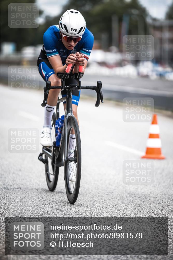 16.08.2026 - KN Förde Triathlon 2026 H.Heesch http://msf.ph/oto/9981579 16.08.2026 12:48:44 Radfahren 506, 524, 525, 526, 547 meine-sportfotos.de
