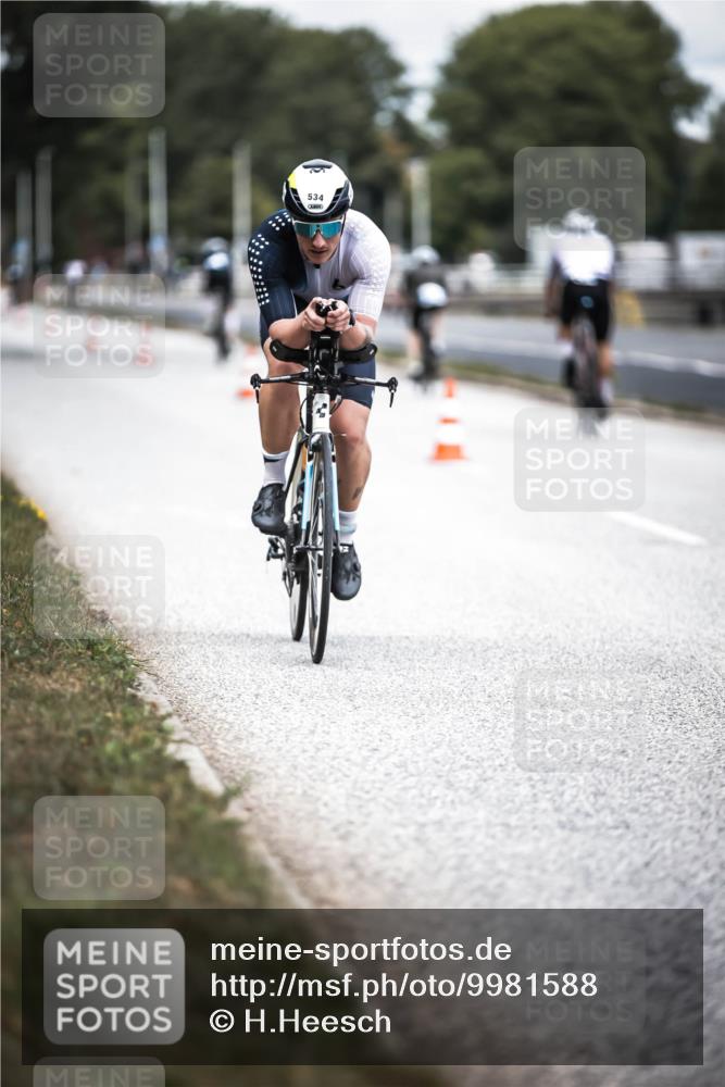 16.08.2026 - KN Förde Triathlon 2026 H.Heesch http://msf.ph/oto/9981588 16.08.2026 12:48:56 Radfahren 534 meine-sportfotos.de