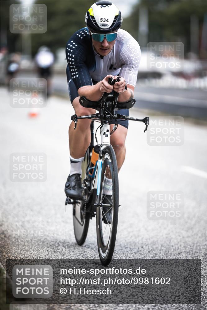 16.08.2026 - KN Förde Triathlon 2026 H.Heesch http://msf.ph/oto/9981602 16.08.2026 12:48:57 Radfahren 509, 534 meine-sportfotos.de