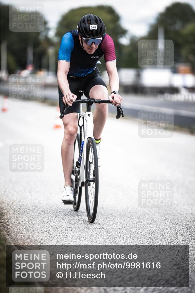 16.08.2026 - KN Förde Triathlon 2026 H.Heesch http://msf.ph/oto/9981616 16.08.2026 12:49:02 Radfahren 509 meine-sportfotos.de