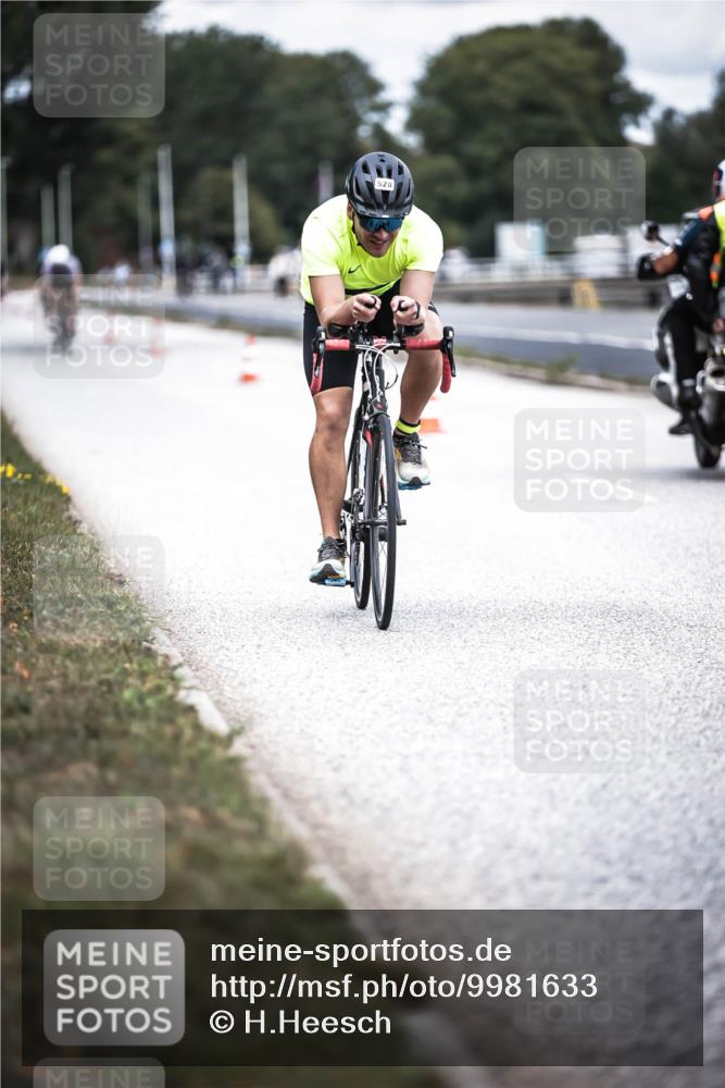 16.08.2026 - KN Förde Triathlon 2026 H.Heesch http://msf.ph/oto/9981633 16.08.2026 12:49:30 Radfahren 501, 528, 531, 542 meine-sportfotos.de