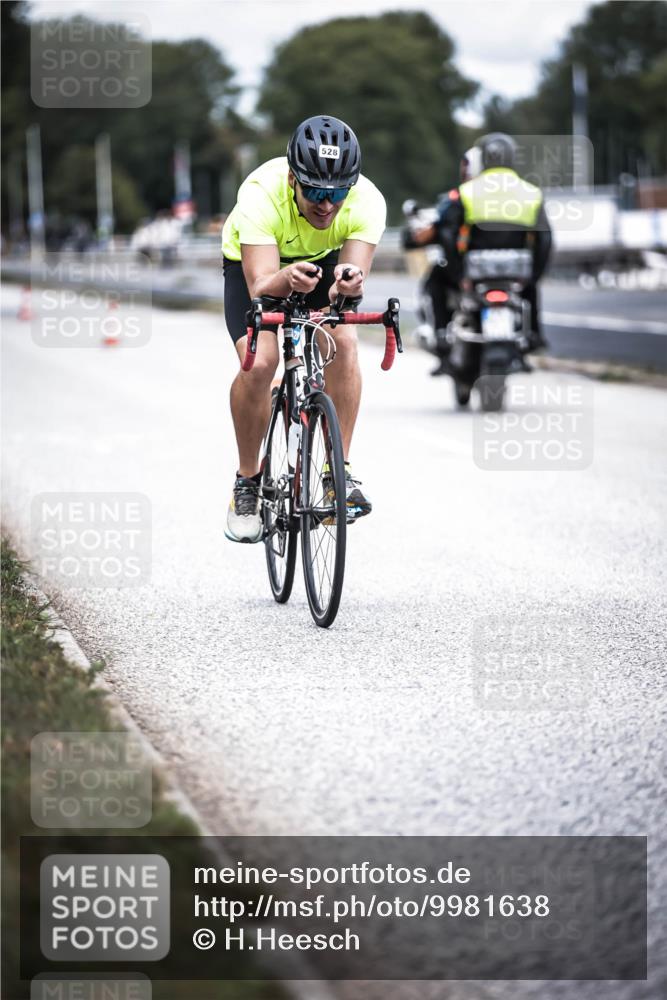 16.08.2026 - KN Förde Triathlon 2026 H.Heesch http://msf.ph/oto/9981638 16.08.2026 12:49:30 Radfahren 501, 528, 531, 542 meine-sportfotos.de