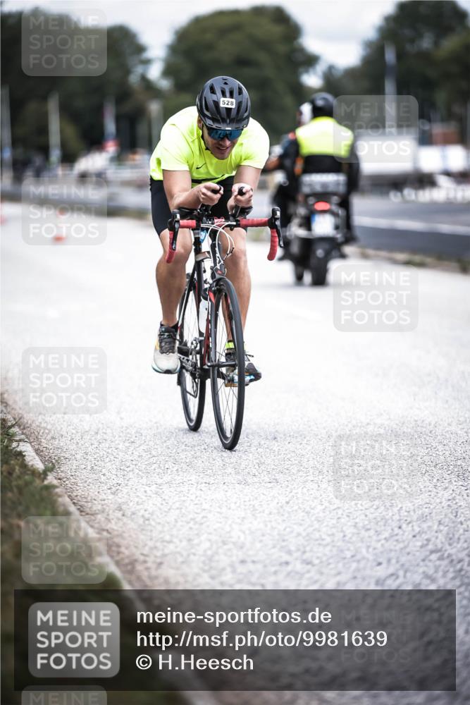 16.08.2026 - KN Förde Triathlon 2026 H.Heesch http://msf.ph/oto/9981639 16.08.2026 12:49:30 Radfahren 501, 528, 531, 542 meine-sportfotos.de