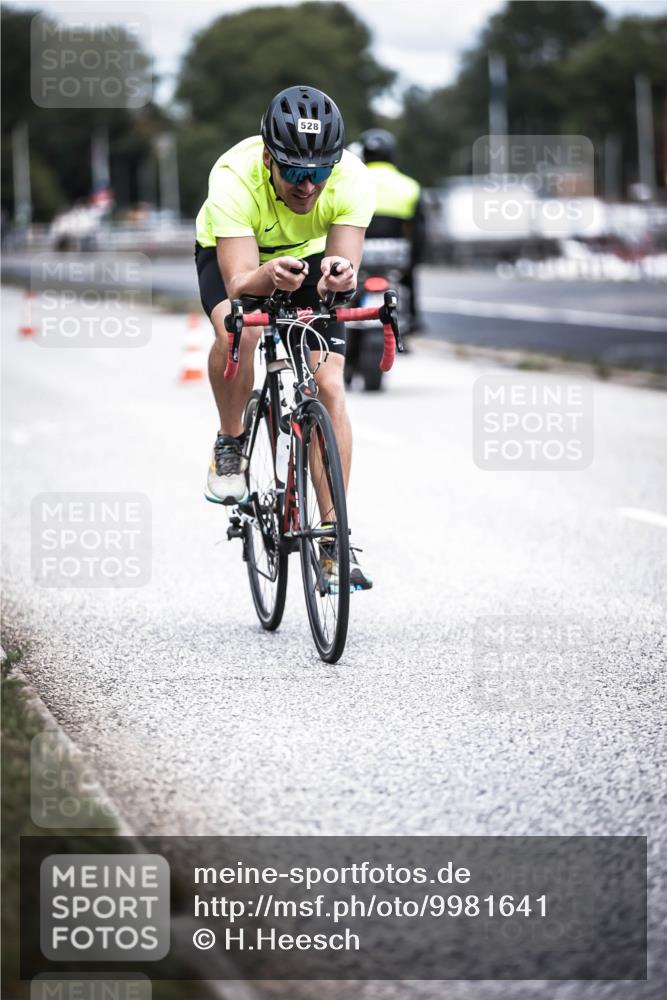 16.08.2026 - KN Förde Triathlon 2026 H.Heesch http://msf.ph/oto/9981641 16.08.2026 12:49:30 Radfahren 501, 528, 531, 542 meine-sportfotos.de