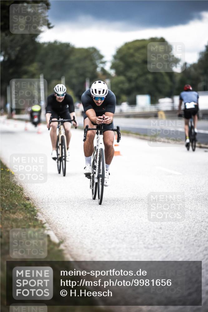 16.08.2026 - KN Förde Triathlon 2026 H.Heesch http://msf.ph/oto/9981656 16.08.2026 12:49:36 Radfahren 501, 540, 542, 543, 551 meine-sportfotos.de