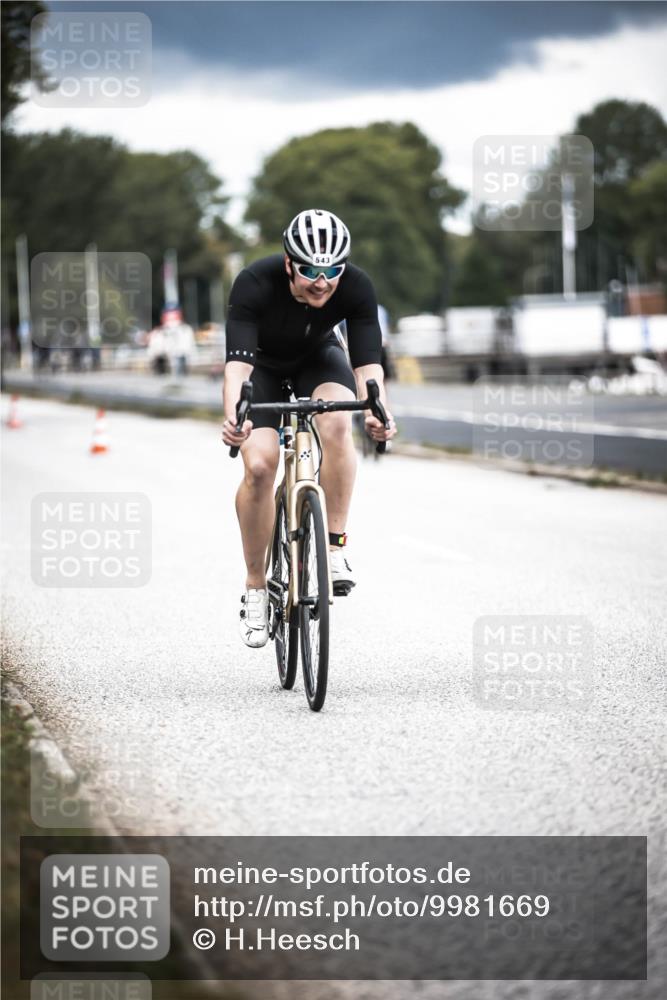 16.08.2026 - KN Förde Triathlon 2026 H.Heesch http://msf.ph/oto/9981669 16.08.2026 12:49:37 Radfahren 501, 540, 542, 543, 551 meine-sportfotos.de