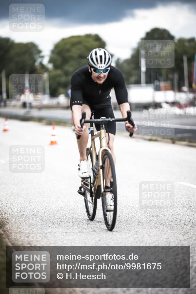 16.08.2026 - KN Förde Triathlon 2026 H.Heesch http://msf.ph/oto/9981675 16.08.2026 12:49:37 Radfahren 501, 540, 542, 543, 551 meine-sportfotos.de