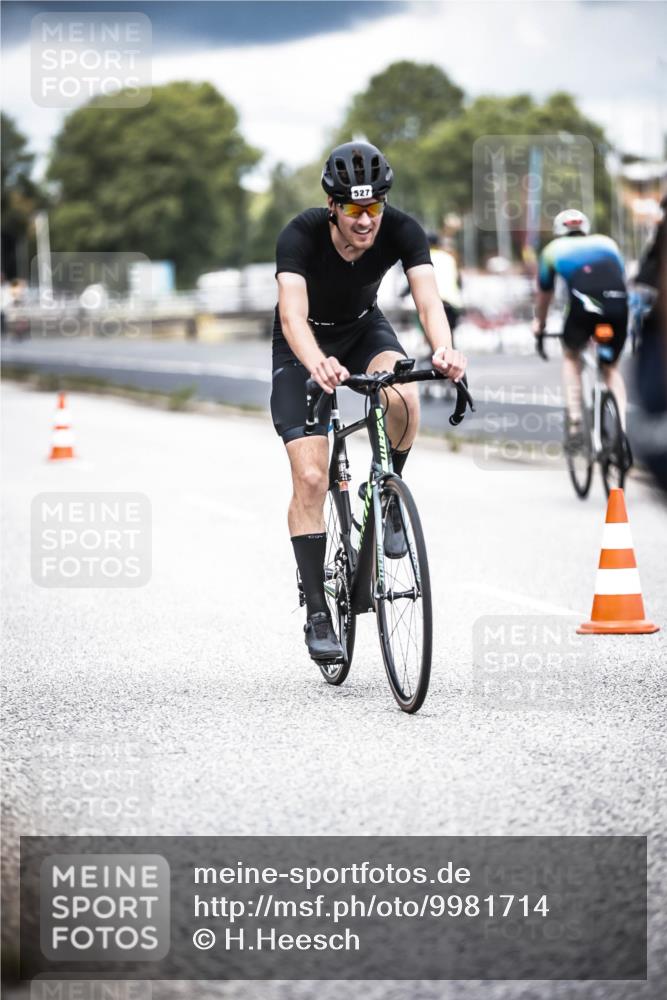 16.08.2026 - KN Förde Triathlon 2026 H.Heesch http://msf.ph/oto/9981714 16.08.2026 12:50:01 Radfahren 362, 507, 510, 519, 521, 527 meine-sportfotos.de