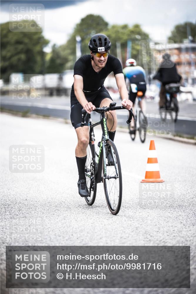 16.08.2026 - KN Förde Triathlon 2026 H.Heesch http://msf.ph/oto/9981716 16.08.2026 12:50:01 Radfahren 362, 507, 510, 519, 521, 527 meine-sportfotos.de