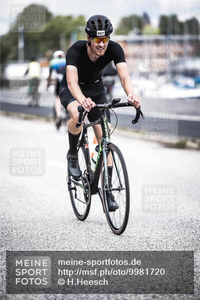 16.08.2026 - KN Förde Triathlon 2026 H.Heesch http://msf.ph/oto/9981720 16.08.2026 12:50:01 Radfahren 362, 507, 510, 519, 521, 527 meine-sportfotos.de