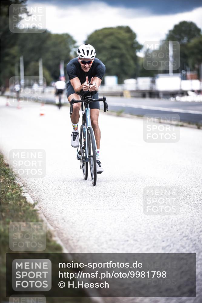 16.08.2026 - KN Förde Triathlon 2026 H.Heesch http://msf.ph/oto/9981798 16.08.2026 12:50:42 Radfahren 530, 590, 710 meine-sportfotos.de