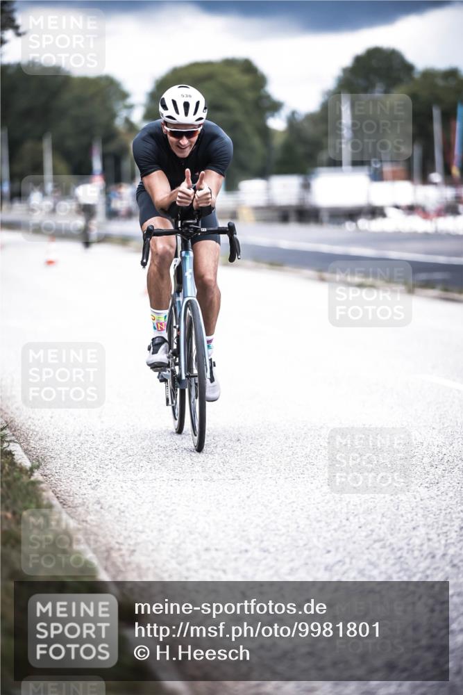 16.08.2026 - KN Förde Triathlon 2026 H.Heesch http://msf.ph/oto/9981801 16.08.2026 12:50:42 Radfahren 530, 590, 710 meine-sportfotos.de