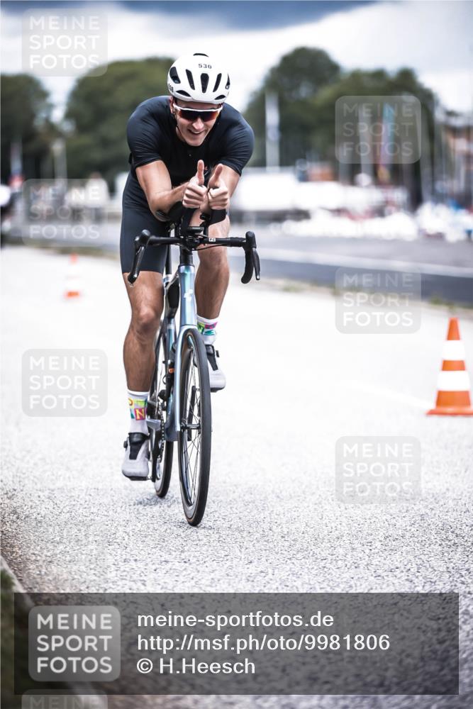 16.08.2026 - KN Förde Triathlon 2026 H.Heesch http://msf.ph/oto/9981806 16.08.2026 12:50:42 Radfahren 530, 590, 710 meine-sportfotos.de