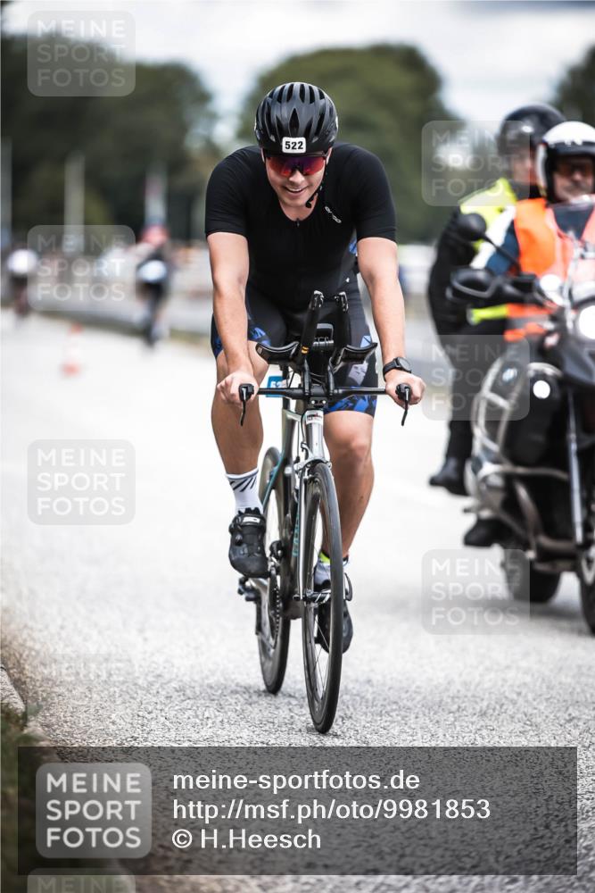 16.08.2026 - KN Förde Triathlon 2026 H.Heesch http://msf.ph/oto/9981853 16.08.2026 12:51:09 Radfahren 522, 524, 544, 547 meine-sportfotos.de