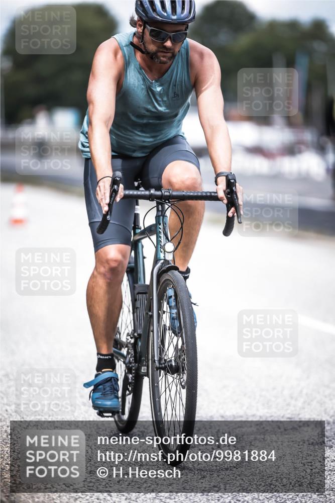 16.08.2026 - KN Förde Triathlon 2026 H.Heesch http://msf.ph/oto/9981884 16.08.2026 12:51:21 Radfahren 506 meine-sportfotos.de
