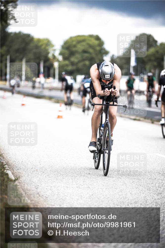 16.08.2026 - KN Förde Triathlon 2026 H.Heesch http://msf.ph/oto/9981961 16.08.2026 12:51:56 Radfahren 362, 510, 552, 703 meine-sportfotos.de