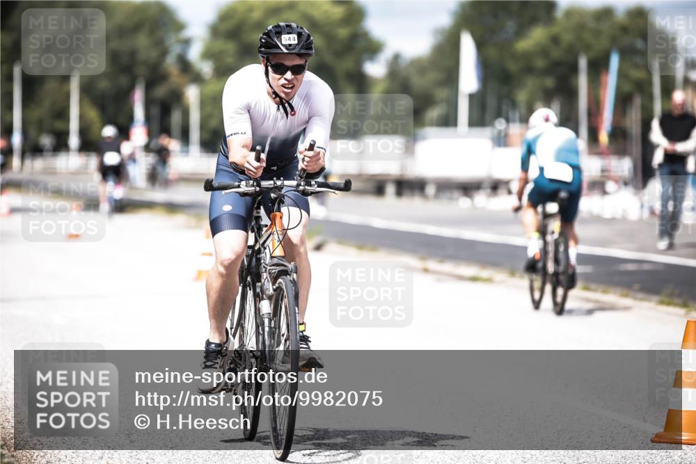 16.08.2026 - KN Förde Triathlon 2026 H.Heesch http://msf.ph/oto/9982075 16.08.2026 12:53:00 Radfahren 502, 535, 538, 548, 587, 733 meine-sportfotos.de