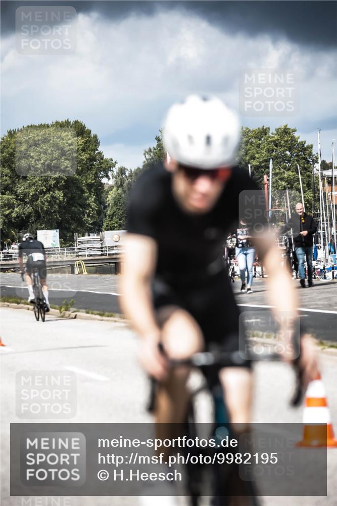 16.08.2026 - KN Förde Triathlon 2026 H.Heesch http://msf.ph/oto/9982195 16.08.2026 12:53:59 Radfahren 512, 549, 557, 571 meine-sportfotos.de
