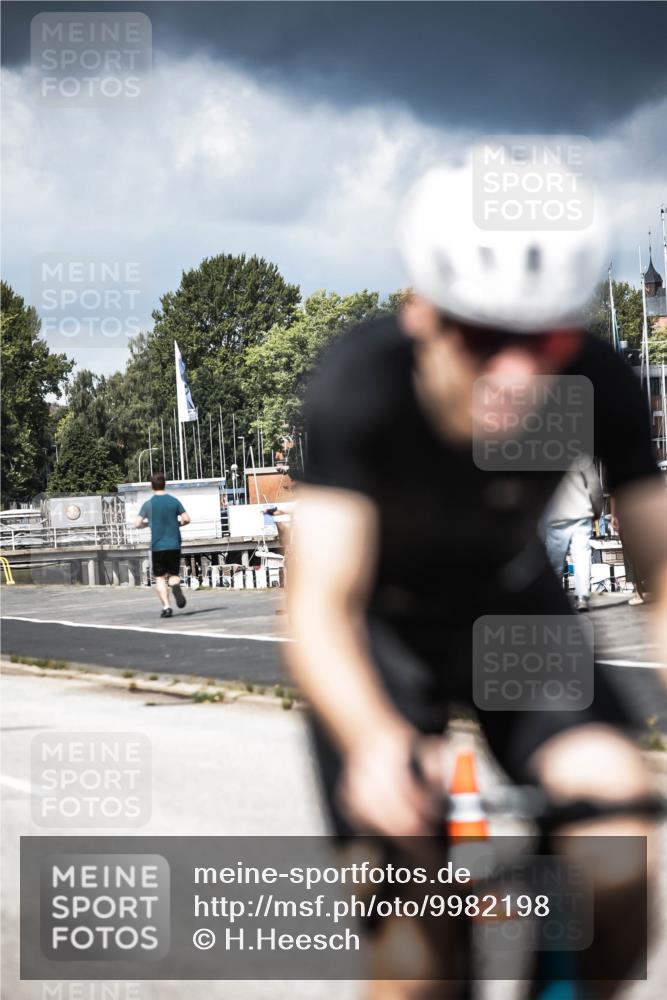 16.08.2026 - KN Förde Triathlon 2026 H.Heesch http://msf.ph/oto/9982198 16.08.2026 12:53:59 Radfahren 512, 549, 557, 571 meine-sportfotos.de