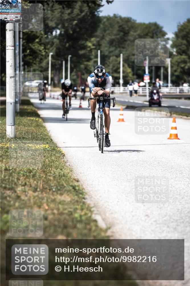 16.08.2026 - KN Förde Triathlon 2026 H.Heesch http://msf.ph/oto/9982216 16.08.2026 12:54:06 Radfahren 505, 545, 574 meine-sportfotos.de