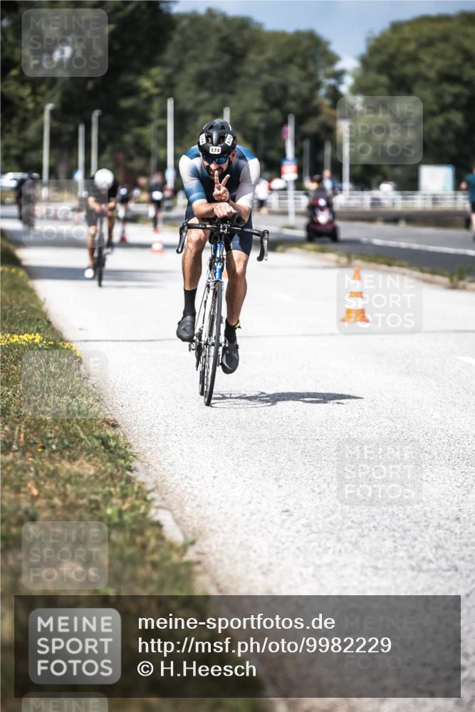 16.08.2026 - KN Förde Triathlon 2026 H.Heesch http://msf.ph/oto/9982229 16.08.2026 12:54:07 Radfahren 505, 545, 574 meine-sportfotos.de
